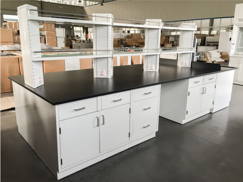 中央實(shí)驗(yàn)臺